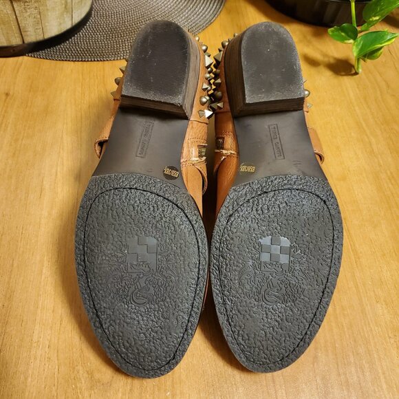 Vince Camuto Marcin Leather Studded Ankle Bootie Tan Brown - (8.5B / 38.5) - Picture 5 of 16